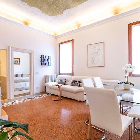 Ca' Pestrin Suite House - San Marco Square Венеция Екстериор снимка