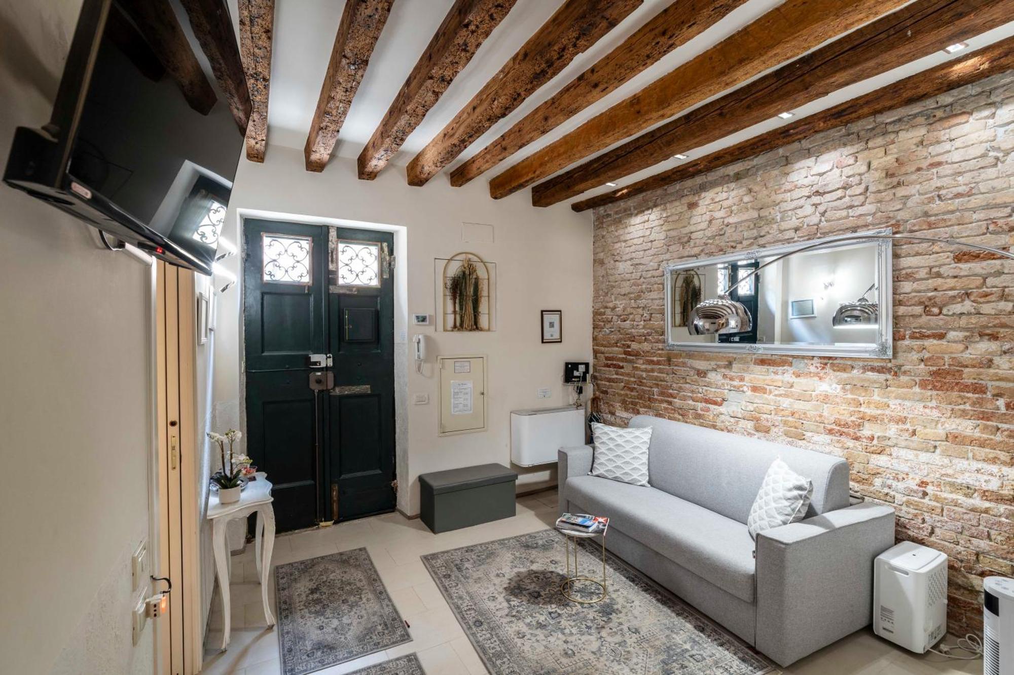 Ca' Pestrin Suite House - San Marco Square Венеция Екстериор снимка